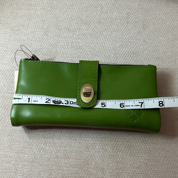 Patricia Nash Vibrant Green Leather Wallet - Picture 5 of 14